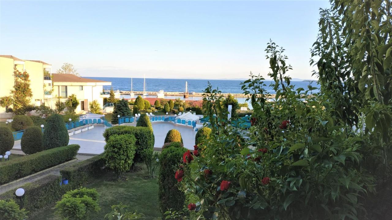 Baratero Vlas Marina Apartment Sveti Vlas Exterior photo
