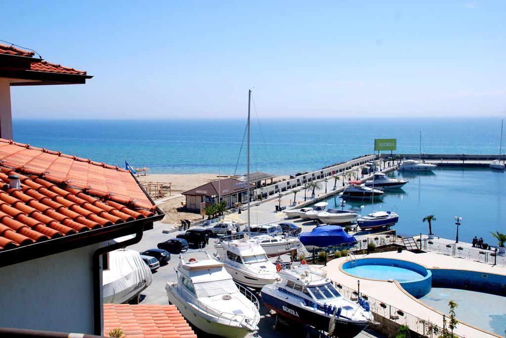 Baratero Vlas Marina Apartment Sveti Vlas Exterior photo